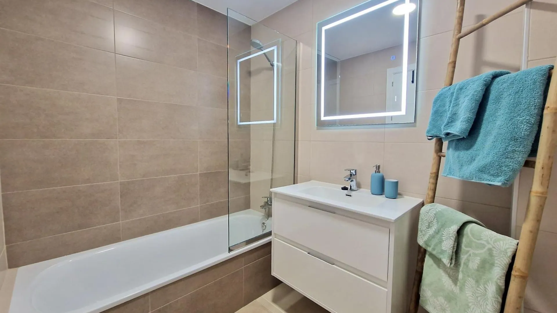 Sr Colinas Del Faro Apartment Malaga