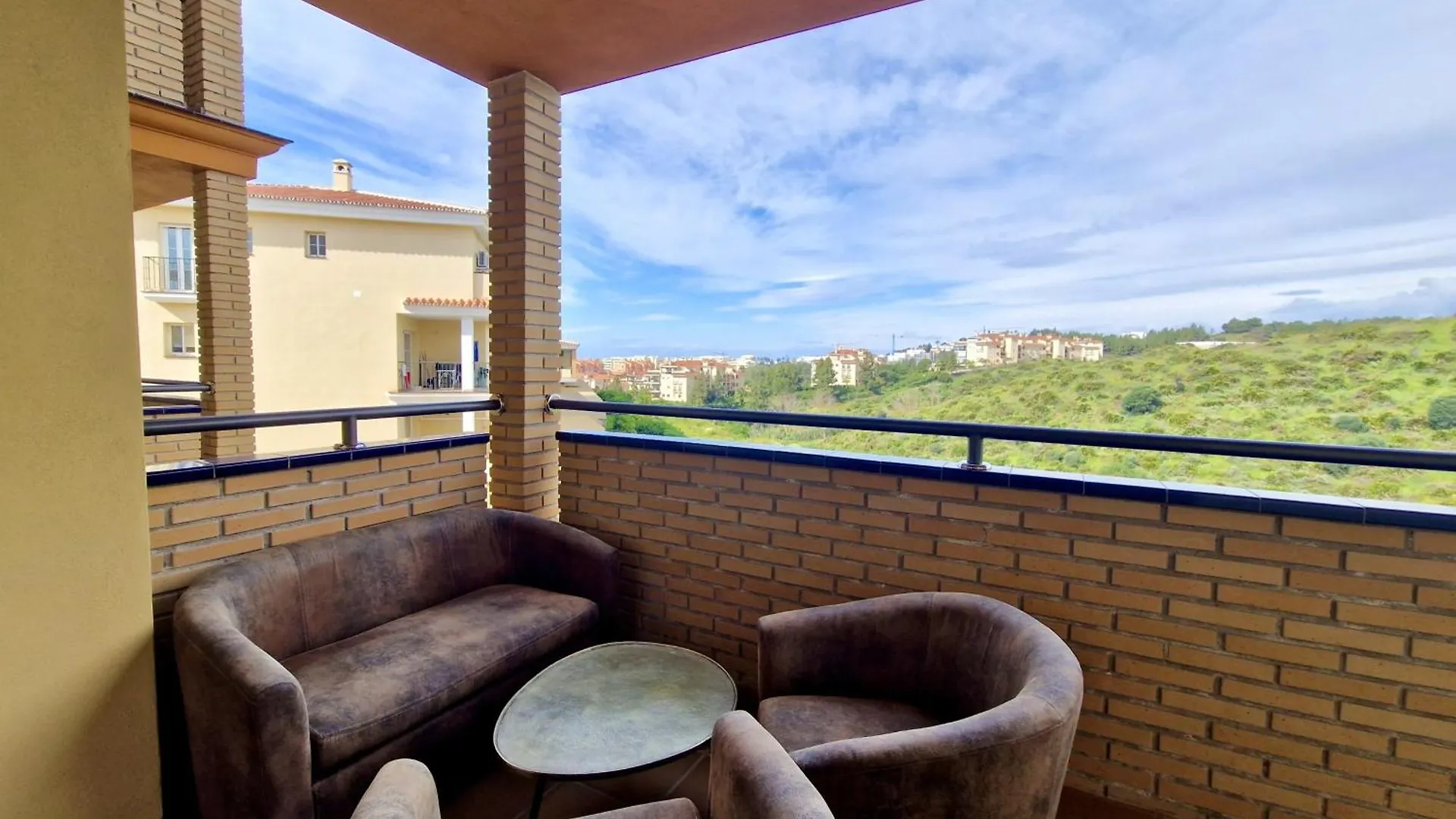 Sr Colinas Del Faro 2 Bdr In Mijas Costa 아파트